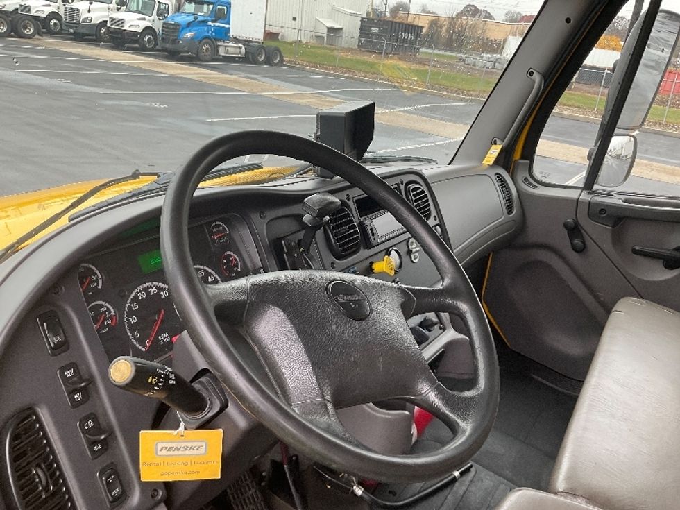 Medium Duty Box Truck-Light and Medium Duty Trucks-Freightliner-2017-M2-Lancaster-PA-161,824\n\t\tmiles-$ 39,500 - Image 18