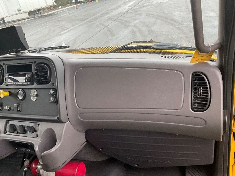 Medium Duty Box Truck-Light and Medium Duty Trucks-Freightliner-2017-M2-Lancaster-PA-161,824\n\t\tmiles-$ 39,500 - Image 21