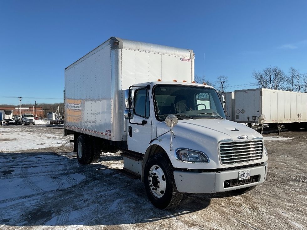 Medium Duty Box Truck-Light and Medium Duty Trucks-Freightliner-2017-M2-Londonderry-NH-122,000\n\t\tmiles-$ 39,500 - Image 1