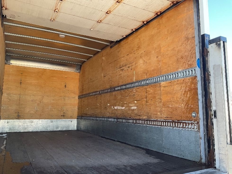 Medium Duty Box Truck-Light and Medium Duty Trucks-Freightliner-2017-M2-Londonderry-NH-122,000\n\t\tmiles-$ 39,500 - Image 12
