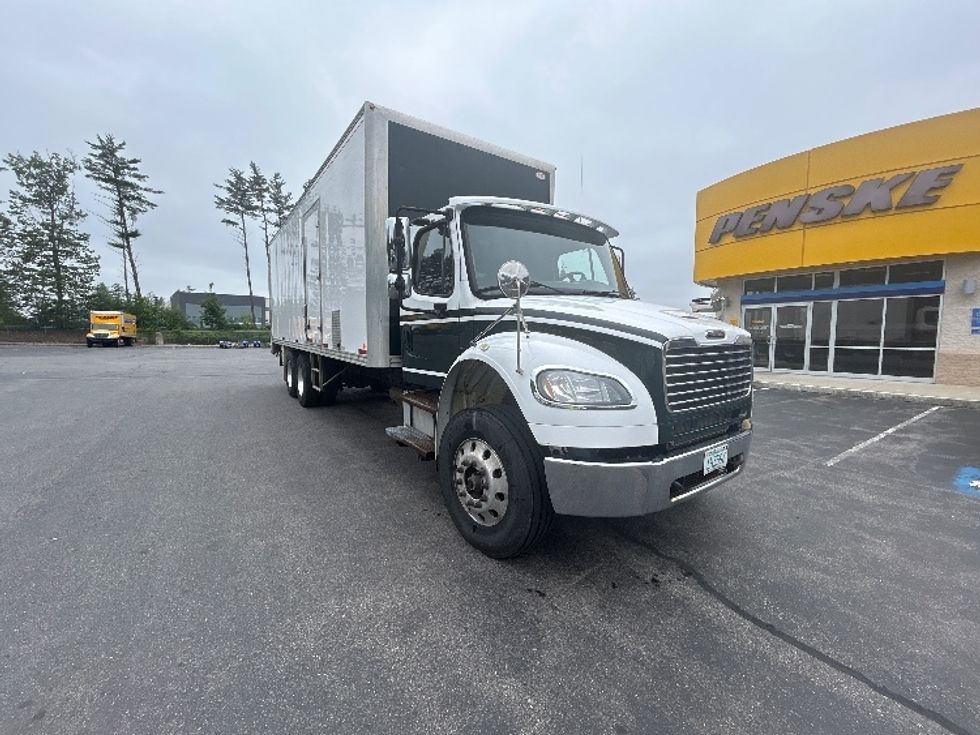 Medium Duty Box Truck-Light and Medium Duty Trucks-Freightliner-2017-M2-Londonderry-NH-167,123\n\t\tmiles-$ 60,500 - Image 1