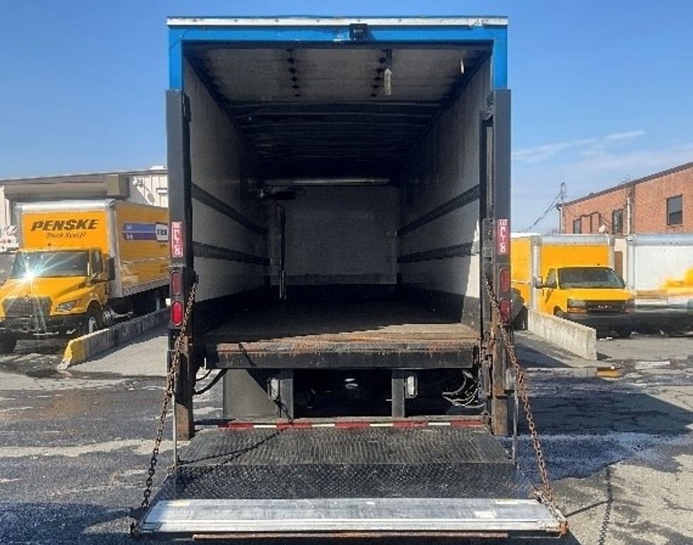 Medium Duty Box Truck-Light and Medium Duty Trucks-Freightliner-2017-M2-Manassas-VA-153,356\n\t\tmiles-$ 48,500 - Image 23