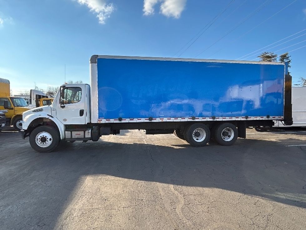 Medium Duty Box Truck-Light and Medium Duty Trucks-Freightliner-2017-M2-Manassas-VA-153,356\n\t\tmiles-$ 48,500 - Image 4