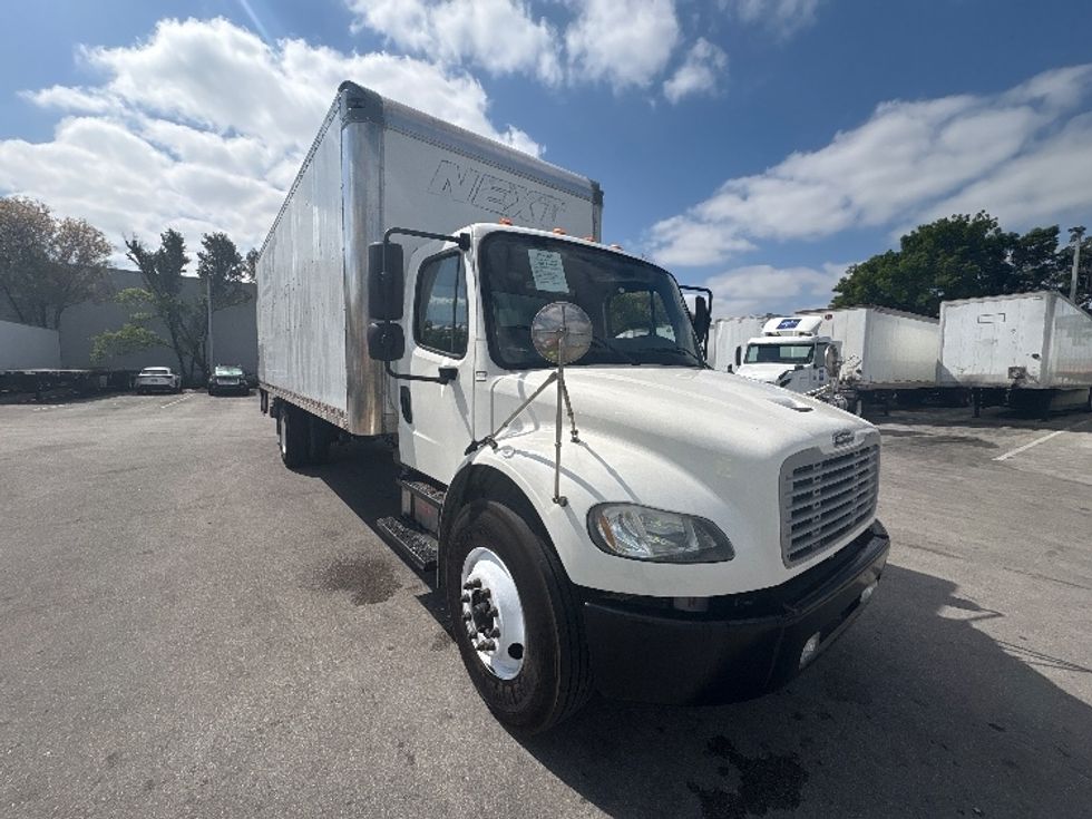 Medium Duty Box Truck-Light and Medium Duty Trucks-Freightliner-2017-M2-Medley-FL-211,033\n\t\tmiles-$ 35,250 - Image 1