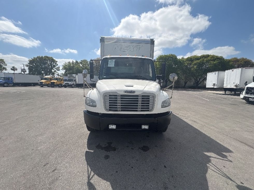 Medium Duty Box Truck-Light and Medium Duty Trucks-Freightliner-2017-M2-Medley-FL-211,033\n\t\tmiles-$ 35,250 - Image 2