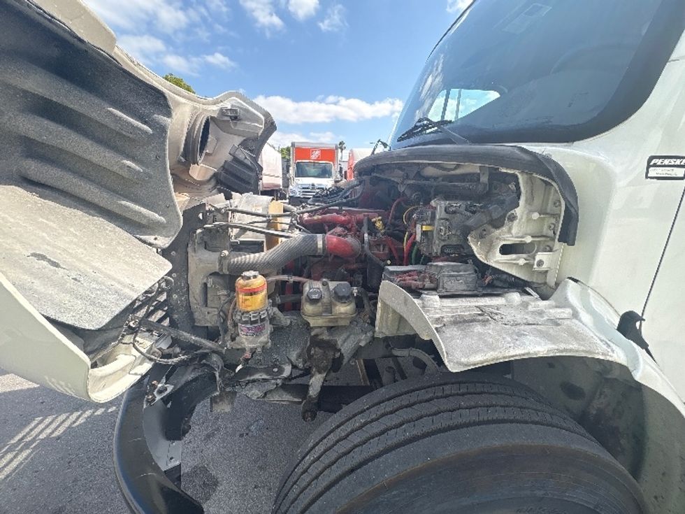 Medium Duty Box Truck-Light and Medium Duty Trucks-Freightliner-2017-M2-Medley-FL-211,033\n\t\tmiles-$ 35,250 - Image 23