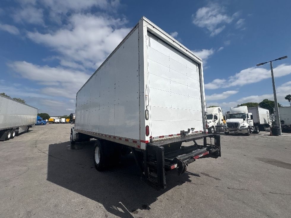 Medium Duty Box Truck-Light and Medium Duty Trucks-Freightliner-2017-M2-Medley-FL-211,033\n\t\tmiles-$ 35,250 - Image 6