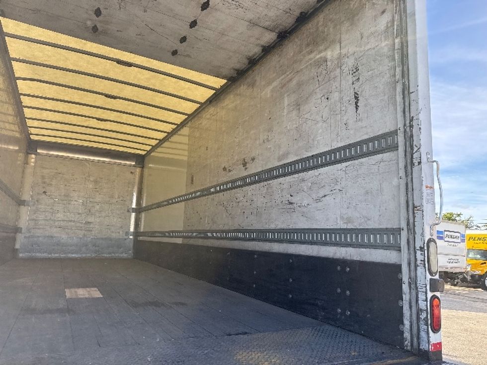 Medium Duty Box Truck-Light and Medium Duty Trucks-Freightliner-2017-M2-Medley-FL-341,643\n\t\tmiles-$ 25,250 - Image 12