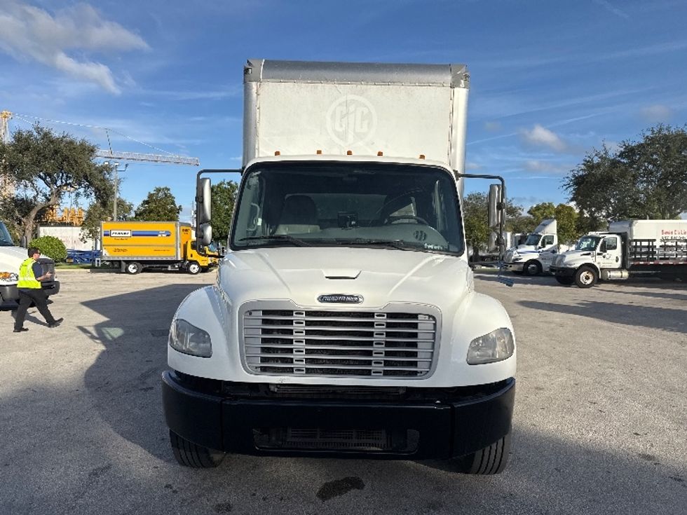 Medium Duty Box Truck-Light and Medium Duty Trucks-Freightliner-2017-M2-Medley-FL-341,643\n\t\tmiles-$ 25,250 - Image 2