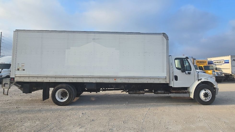 Medium Duty Box Truck-Light and Medium Duty Trucks-Freightliner-2017-M2-Moberly-MO-236,378\n\t\tmiles-$ 26,500 - Image 15
