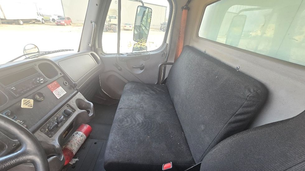 Medium Duty Box Truck-Light and Medium Duty Trucks-Freightliner-2017-M2-Moberly-MO-236,378\n\t\tmiles-$ 26,500 - Image 19