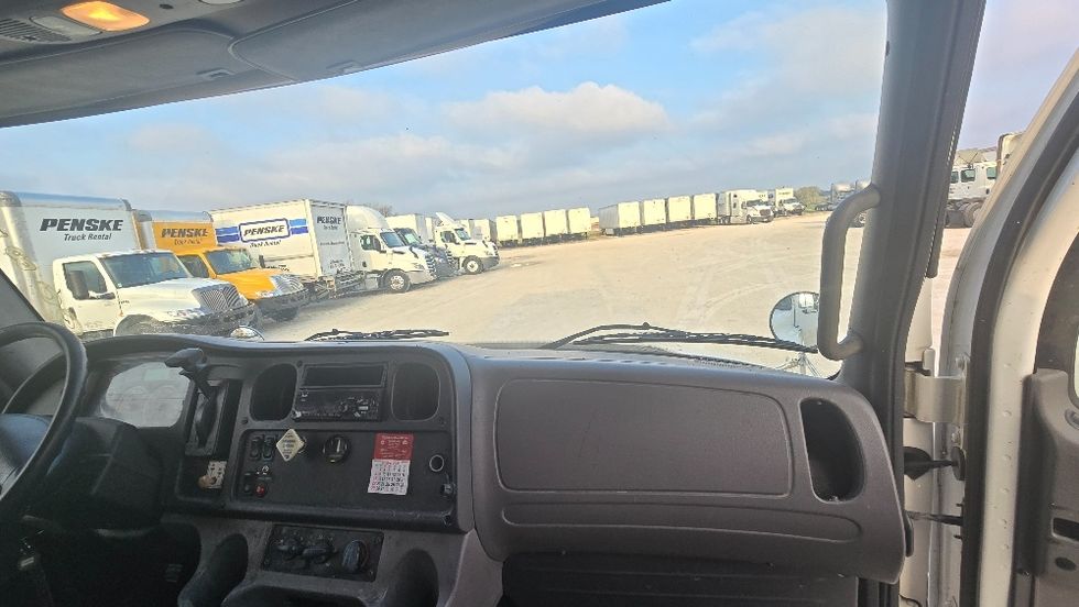 Medium Duty Box Truck-Light and Medium Duty Trucks-Freightliner-2017-M2-Moberly-MO-236,378\n\t\tmiles-$ 26,500 - Image 21