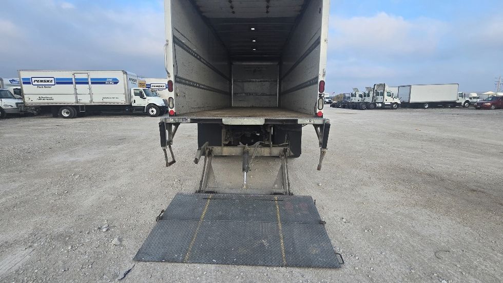 Medium Duty Box Truck-Light and Medium Duty Trucks-Freightliner-2017-M2-Moberly-MO-236,378\n\t\tmiles-$ 26,500 - Image 9