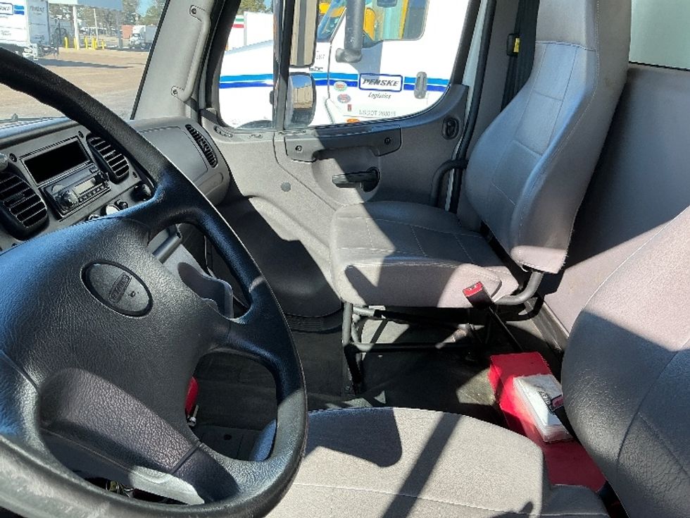 Medium Duty Box Truck-Light and Medium Duty Trucks-Freightliner-2017-M2-Olive Branch-MS-65,067\n\t\tmiles-$ 51,250 - Image 24