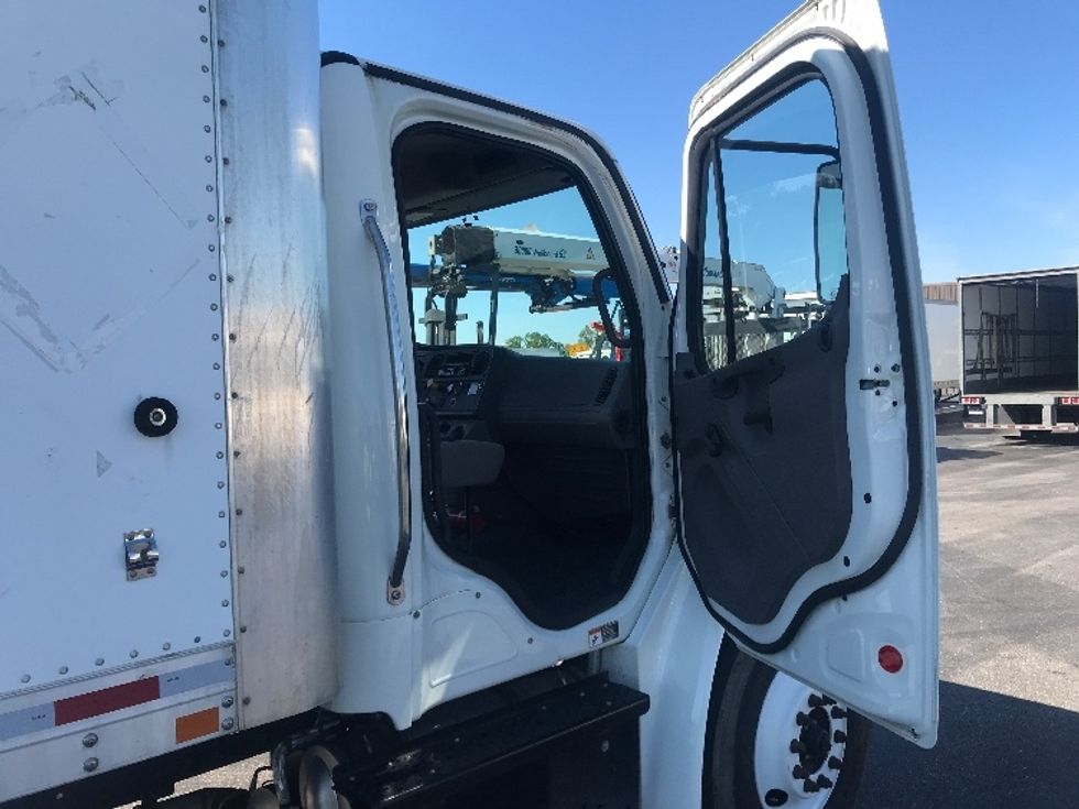 Medium Duty Box Truck-Light and Medium Duty Trucks-Freightliner-2017-M2-Pensacola-FL-177,174\n\t\tmiles-$ 41,000 - Image 19
