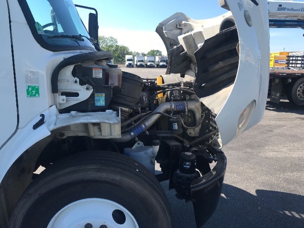 Medium Duty Box Truck-Light and Medium Duty Trucks-Freightliner-2017-M2-Pensacola-FL-177,174\n\t\tmiles-$ 41,000 - Image 21