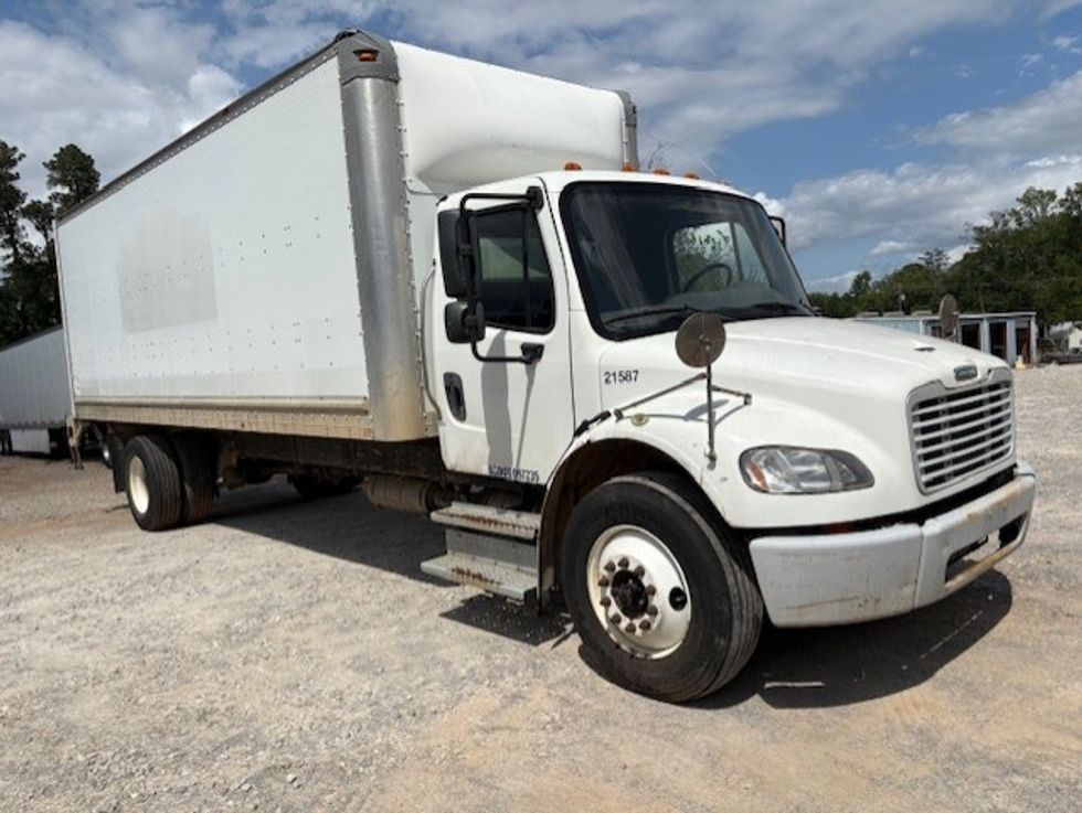 Medium Duty Box Truck-Light and Medium Duty Trucks-Freightliner-2017-M2-Pineville-LA-243,425\n\t\tmiles-$ 24,000 - Image 1