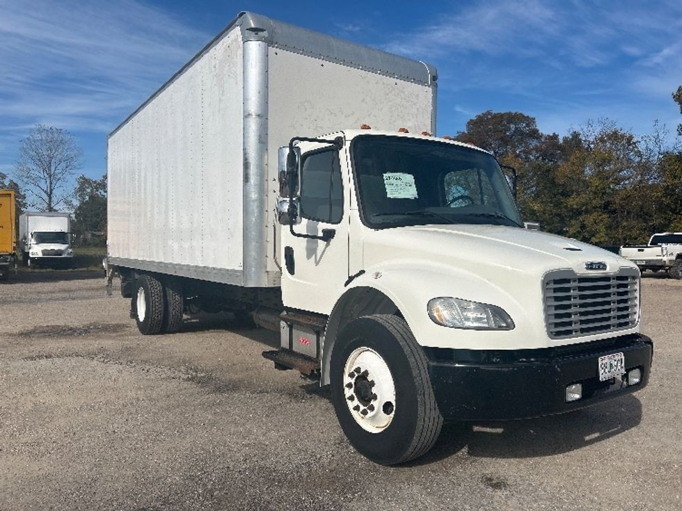 Medium Duty Box Truck-Light and Medium Duty Trucks-Freightliner-2017-M2-Poplar Bluff-MO-136,704\n\t\tmiles-$ 51,250 - Image 1