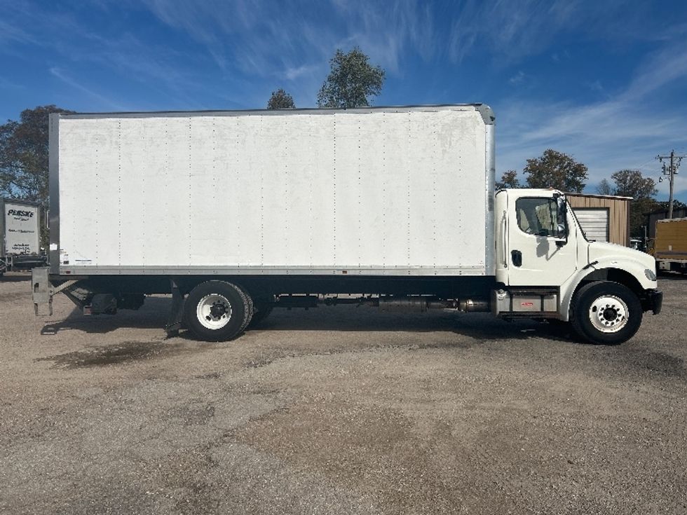 Medium Duty Box Truck-Light and Medium Duty Trucks-Freightliner-2017-M2-Poplar Bluff-MO-136,704\n\t\tmiles-$ 51,250 - Image 15