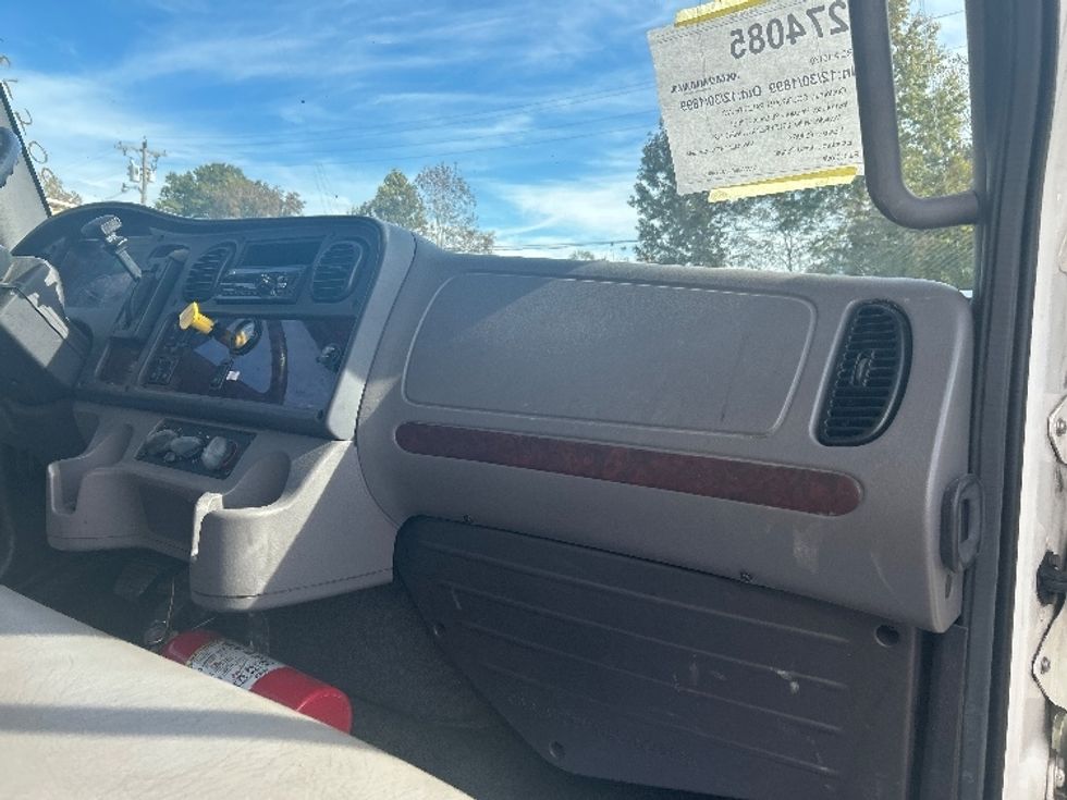 Medium Duty Box Truck-Light and Medium Duty Trucks-Freightliner-2017-M2-Poplar Bluff-MO-136,704\n\t\tmiles-$ 51,250 - Image 21