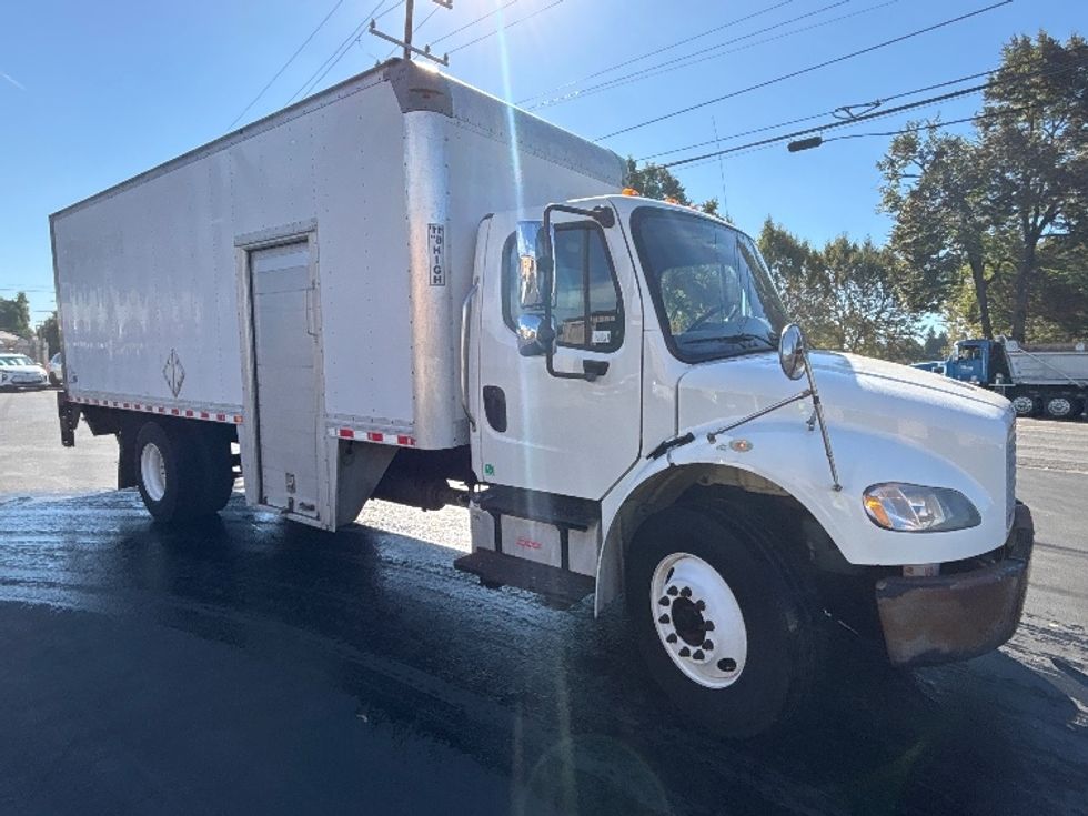 Medium Duty Box Truck-Light and Medium Duty Trucks-Freightliner-2017-M2-Portland-OR-350,091\n\t\tmiles-$ 20,000 - Image 1