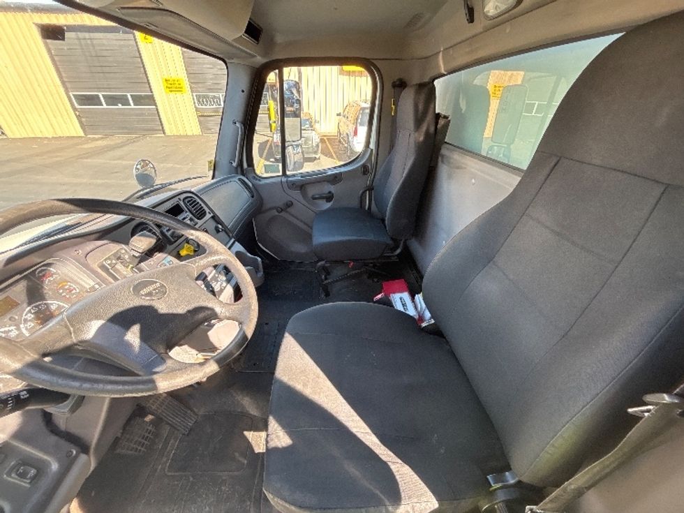 Medium Duty Box Truck-Light and Medium Duty Trucks-Freightliner-2017-M2-Portland-OR-350,091\n\t\tmiles-$ 20,000 - Image 19