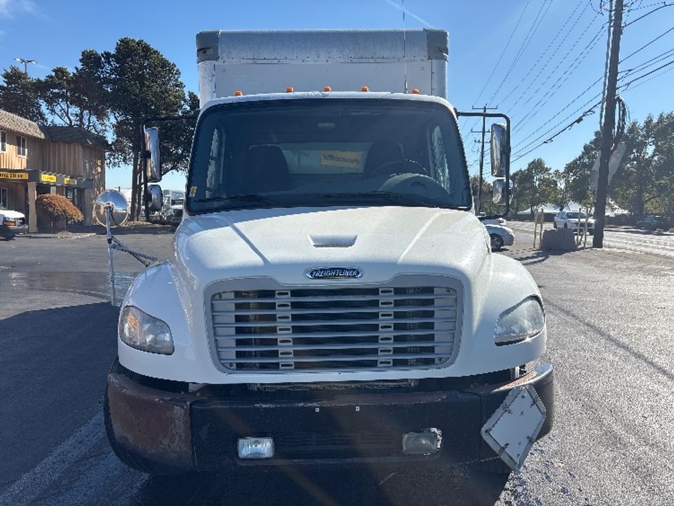 Medium Duty Box Truck-Light and Medium Duty Trucks-Freightliner-2017-M2-Portland-OR-350,091\n\t\tmiles-$ 20,000 - Image 2