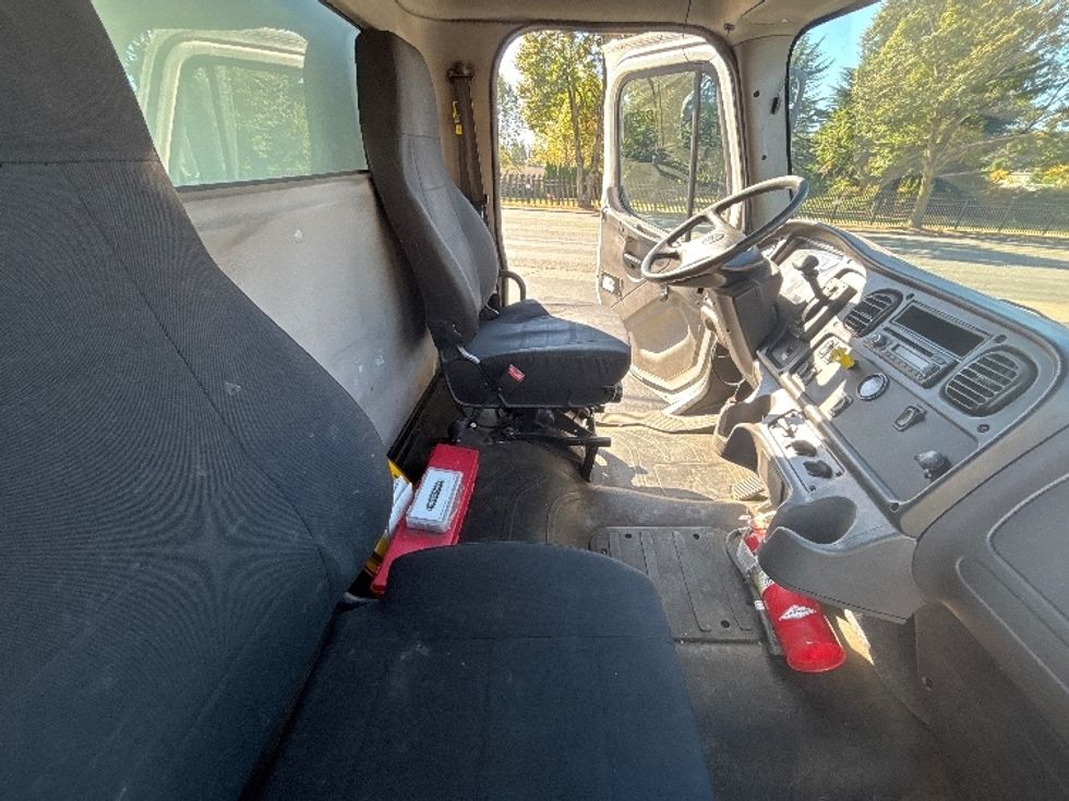 Medium Duty Box Truck-Light and Medium Duty Trucks-Freightliner-2017-M2-Portland-OR-350,091\n\t\tmiles-$ 20,000 - Image 22