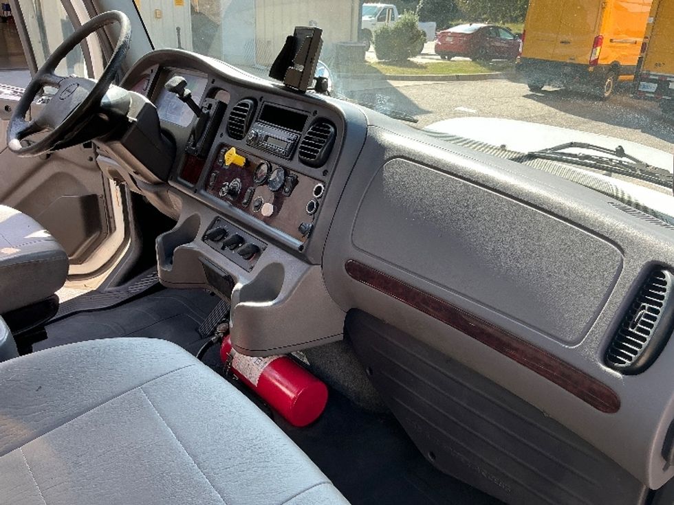 Medium Duty Box Truck-Light and Medium Duty Trucks-Freightliner-2017-M2-Prince George-VA-303,856\n\t\tmiles-$ 26,750 - Image 21