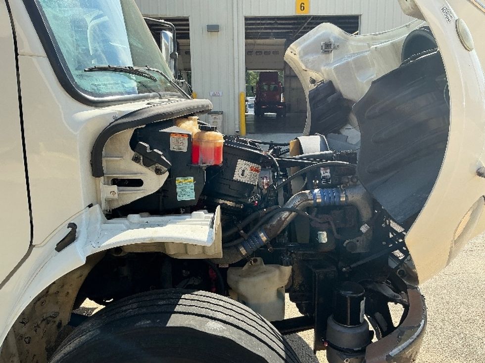 Medium Duty Box Truck-Light and Medium Duty Trucks-Freightliner-2017-M2-Prince George-VA-303,856\n\t\tmiles-$ 26,750 - Image 22