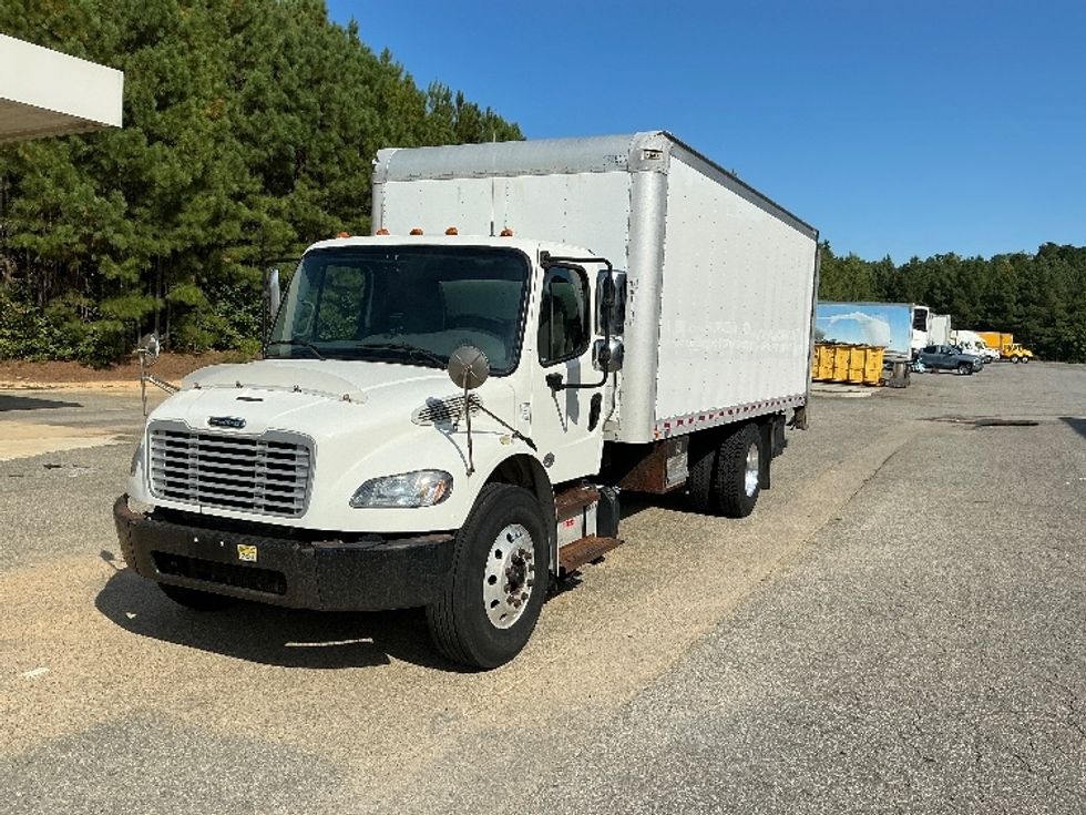 Medium Duty Box Truck-Light and Medium Duty Trucks-Freightliner-2017-M2-Prince George-VA-303,856\n\t\tmiles-$ 26,750 - Image 3