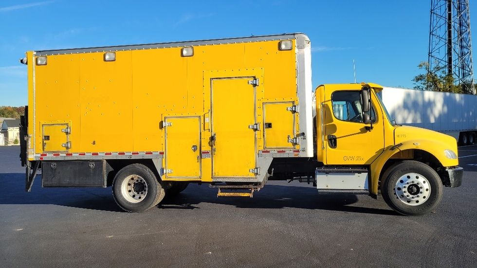 Medium Duty Box Truck-Light and Medium Duty Trucks-Freightliner-2017-M2-South Plainfield-NJ-42,047\n\t\tmiles-$ 44,250 - Image 15