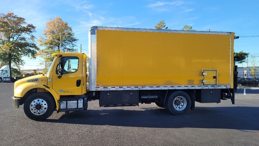 Medium Duty Box Truck-Light and Medium Duty Trucks-Freightliner-2017-M2-South Plainfield-NJ-42,047\n\t\tmiles-$ 44,250 - Image 4