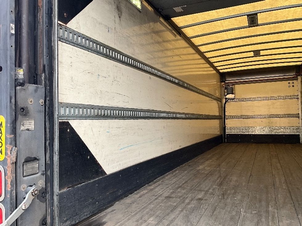 Medium Duty Box Truck-Light and Medium Duty Trucks-Freightliner-2017-M2-Spokane Valley-WA-115,121\n\t\tmiles-$ 60,250 - Image 11