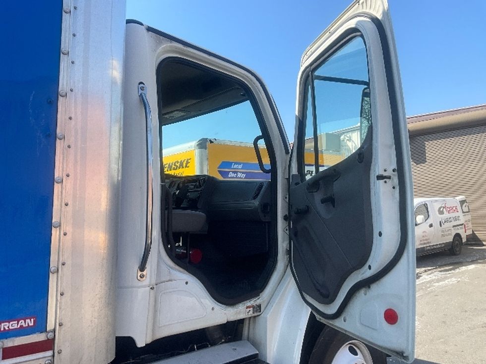 Medium Duty Box Truck-Light and Medium Duty Trucks-Freightliner-2017-M2-Sterling-VA-138,857\n\t\tmiles-$ 50,250 - Image 20