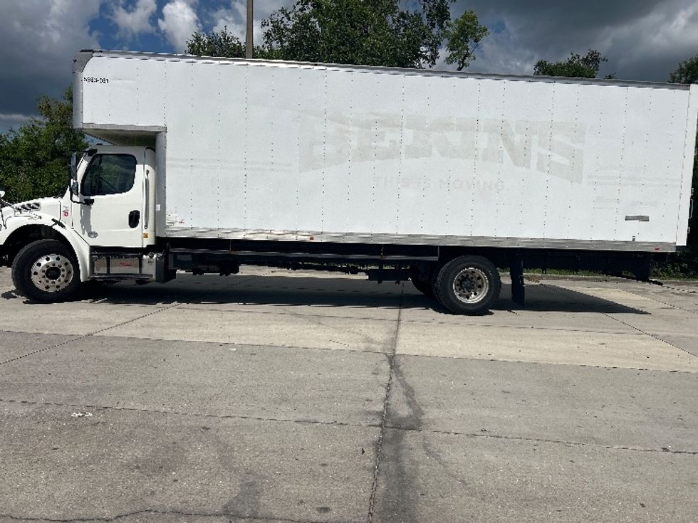 2017 Freightliner M2 106 Medium Duty photo 4
