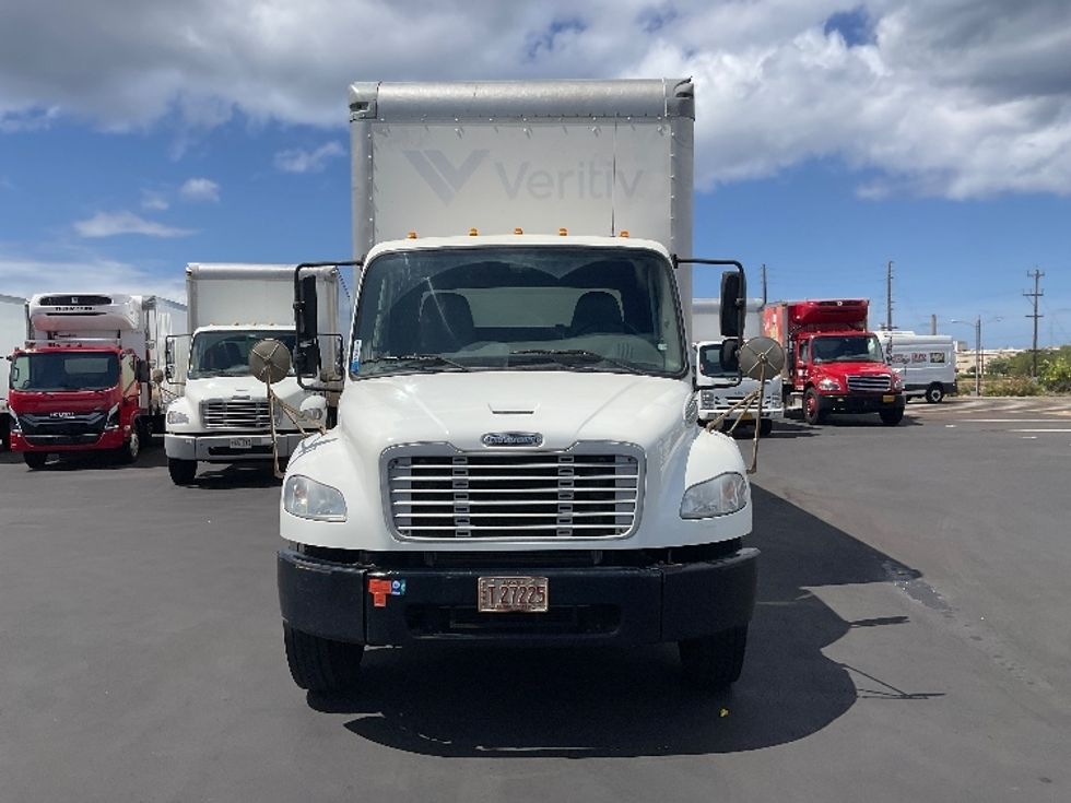 2017 Freightliner M2 106 Medium Duty photo 2