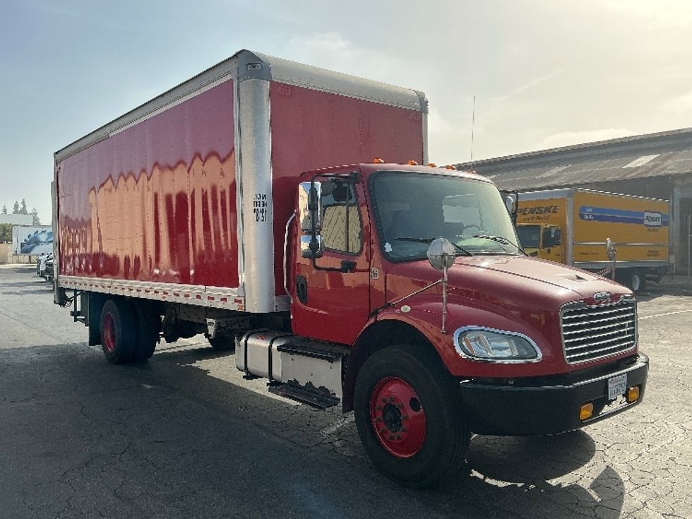 Medium Duty Box Truck-Light and Medium Duty Trucks-Freightliner-2017-M2-Torrance-CA-105,816\n\t\tmiles-$ 50,750 - Image 1