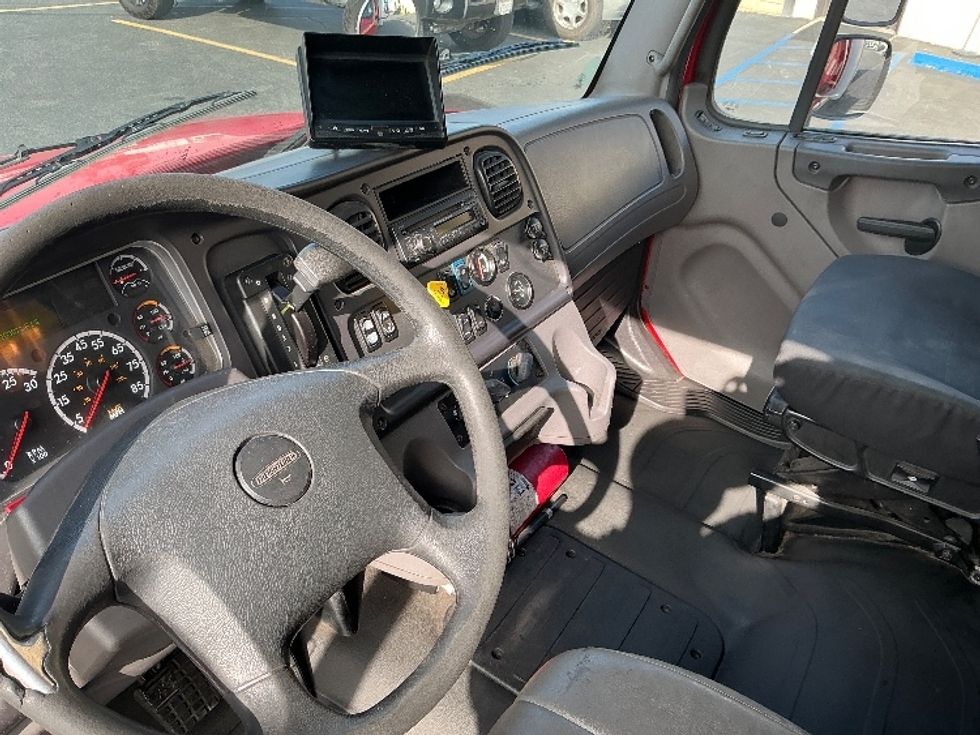 Medium Duty Box Truck-Light and Medium Duty Trucks-Freightliner-2017-M2-Torrance-CA-105,816\n\t\tmiles-$ 50,750 - Image 17