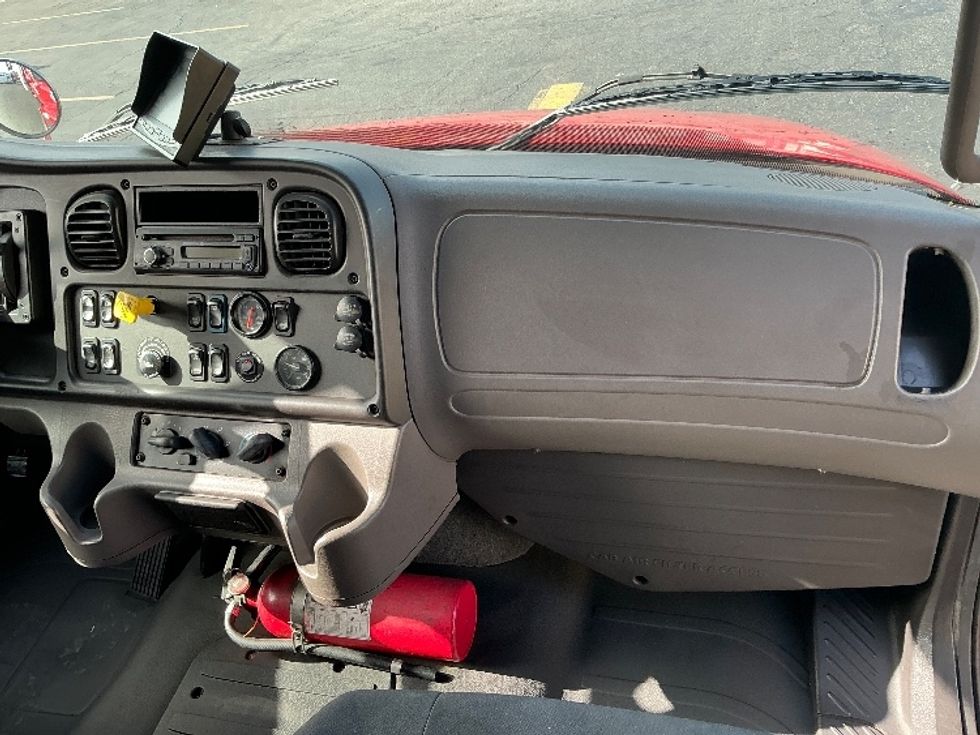 Medium Duty Box Truck-Light and Medium Duty Trucks-Freightliner-2017-M2-Torrance-CA-105,816\n\t\tmiles-$ 50,750 - Image 21