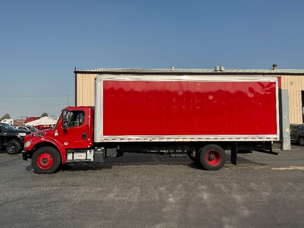 Medium Duty Box Truck-Light and Medium Duty Trucks-Freightliner-2017-M2-Torrance-CA-105,816\n\t\tmiles-$ 50,750 - Image 4