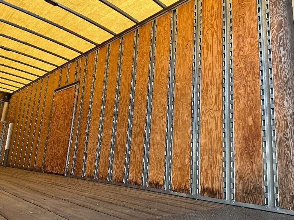 Medium Duty Box Truck-Light and Medium Duty Trucks-Freightliner-2017-M2-Torrance-CA-130,145\n\t\tmiles-$ 57,750 - Image 11