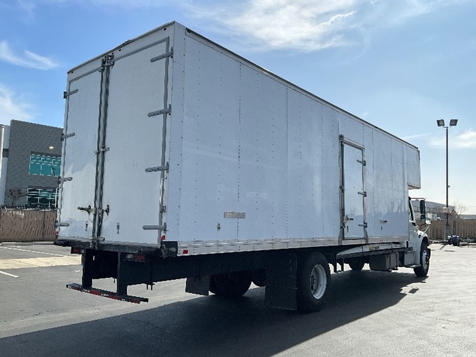 Medium Duty Box Truck-Light and Medium Duty Trucks-Freightliner-2017-M2-Torrance-CA-130,145\n\t\tmiles-$ 57,750 - Image 12
