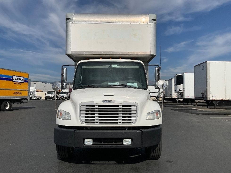 Medium Duty Box Truck-Light and Medium Duty Trucks-Freightliner-2017-M2-Torrance-CA-130,145\n\t\tmiles-$ 57,750 - Image 2