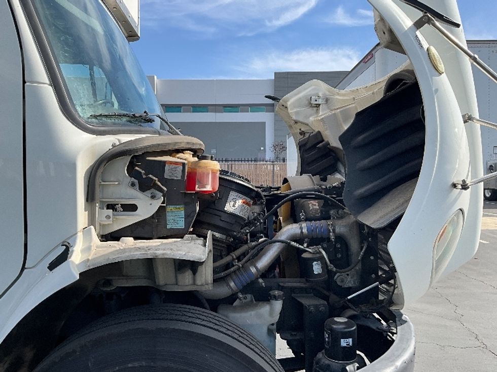 Medium Duty Box Truck-Light and Medium Duty Trucks-Freightliner-2017-M2-Torrance-CA-130,145\n\t\tmiles-$ 57,750 - Image 22