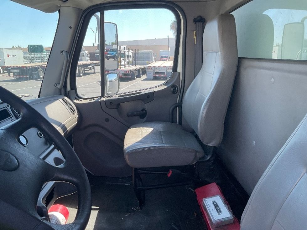Medium Duty Box Truck-Light and Medium Duty Trucks-Freightliner-2017-M2-Torrance-CA-325,556\n\t\tmiles-$ 25,000 - Image 19