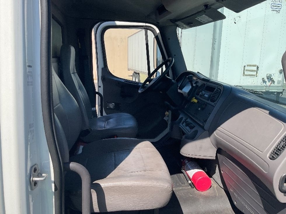 Medium Duty Box Truck-Light and Medium Duty Trucks-Freightliner-2017-M2-Torrance-CA-325,556\n\t\tmiles-$ 25,000 - Image 22