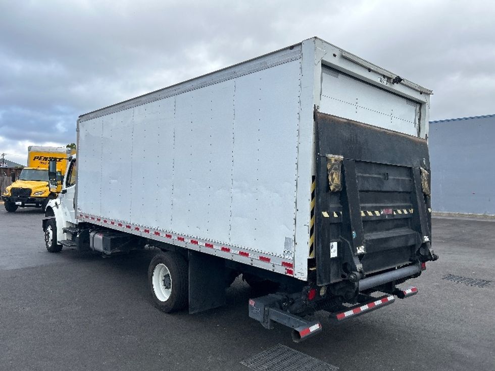 Medium Duty Box Truck-Light and Medium Duty Trucks-Freightliner-2017-M2-West Sacramento-CA-211,992\n\t\tmiles-$ 32,750 - Image 6