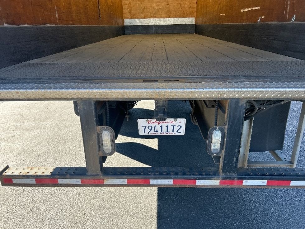 Medium Duty Box Truck-Light and Medium Duty Trucks-Freightliner-2017-M2-West Sacramento-CA-67,651\n\t\tmiles-$ 52,500 - Image 10