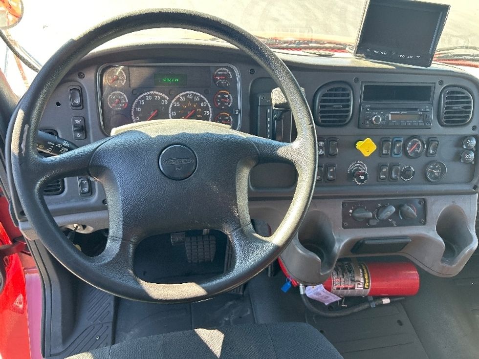 Medium Duty Box Truck-Light and Medium Duty Trucks-Freightliner-2017-M2-West Sacramento-CA-67,651\n\t\tmiles-$ 52,500 - Image 17